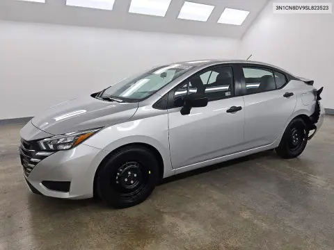 3N1CN8DV9SL823523 — 2025 Nissan Versa, Задняя часть, фото до ремонта