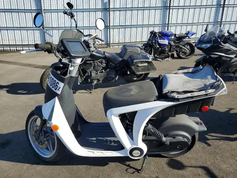 2016 Other Goods VIN 58DGS1115GAV00544 фото 3