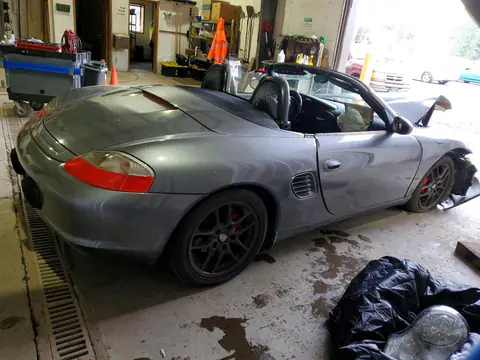 WP0CA29813U622764 — 2003 Porsche Boxster, фото 3 с аукциона Copart 06.10.2026, Передняя часть