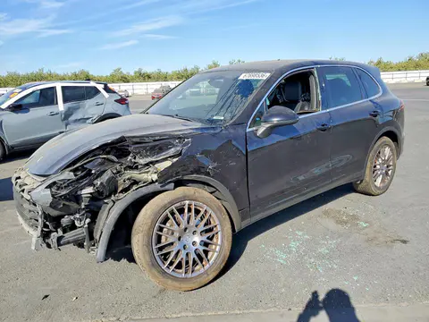 WP1AA2A26GLA01920 — 2016 Porsche Cayenne, Передняя часть (Front End), фото до ремонта