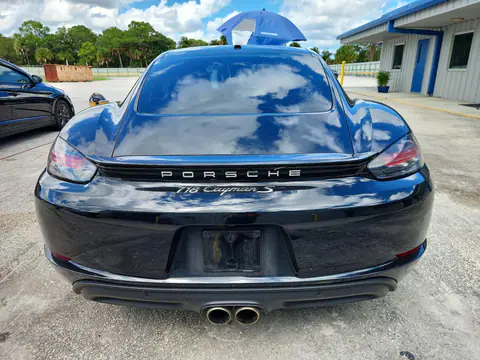 WP0AB2A83JK278332 — 2018 Porsche Cayman, фото 6 с аукциона Copart, Подтопление