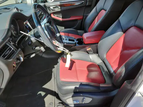 WP1AA2A58MLB10711 — 2021 Porsche Macan, фото 7 с аукциона Copart, Подтопление