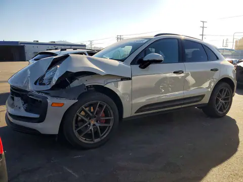 WP1AA2A51NLB08784 — 2022 Porsche Macan, Передняя часть (Front End), фото до ремонта