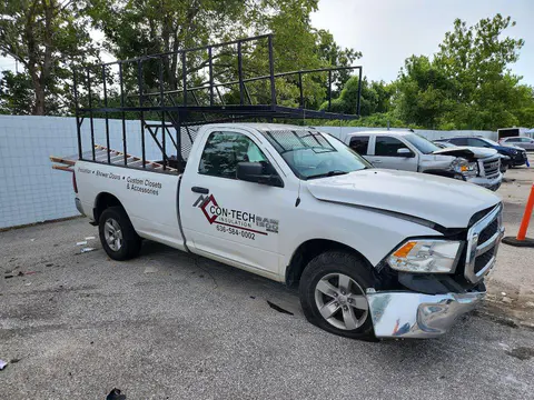 2019 RAM 1500 CLASSIC VIN 3C6JR6DG8KG585579 фото 4