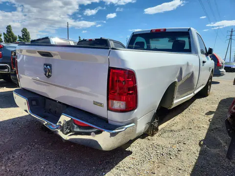 2019 RAM 1500 Classic VIN 3C6JR6DG2KG535907 фото 3