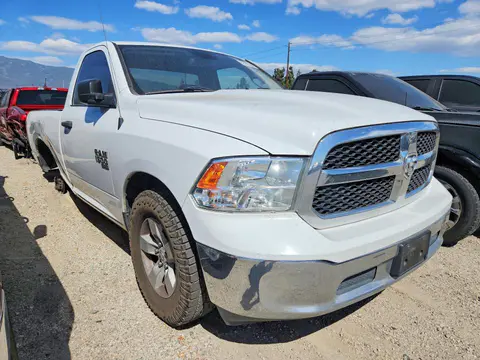 2019 RAM 1500 Classic VIN 3C6JR6DG2KG535907 фото 4