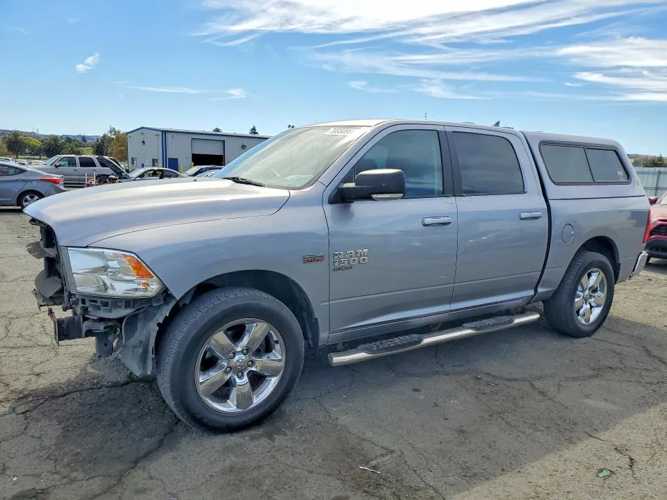 2019 RAM 1500 Classic VIN 1C6RR6LTXKS604076 фото 1