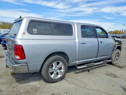 2019 RAM 1500 Classic VIN 1C6RR6LTXKS604076 фото 3