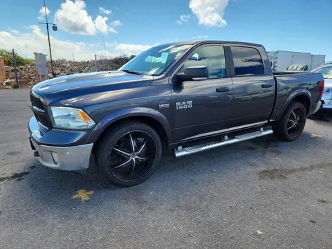 1C6RR6LT6ES301851 — 2014 RAM 1500, Подтопление (Water/Flood), фото до ремонта