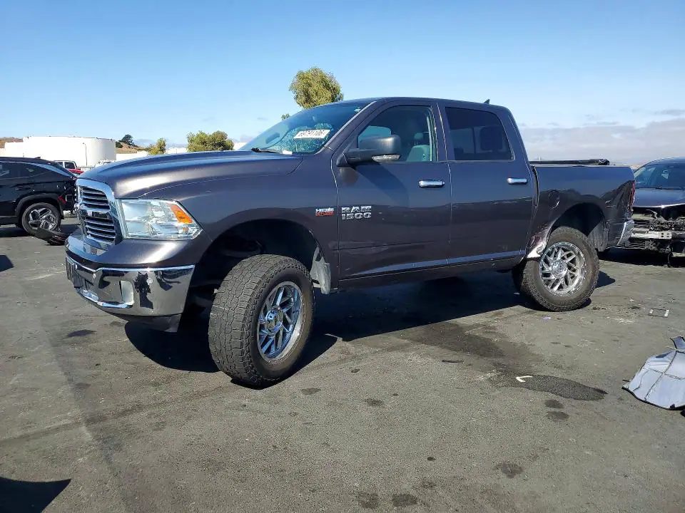 1C6RR6LT4GS148776 RAM 1500 2016 — повреждение Повреждения снизу, фото до ремонта