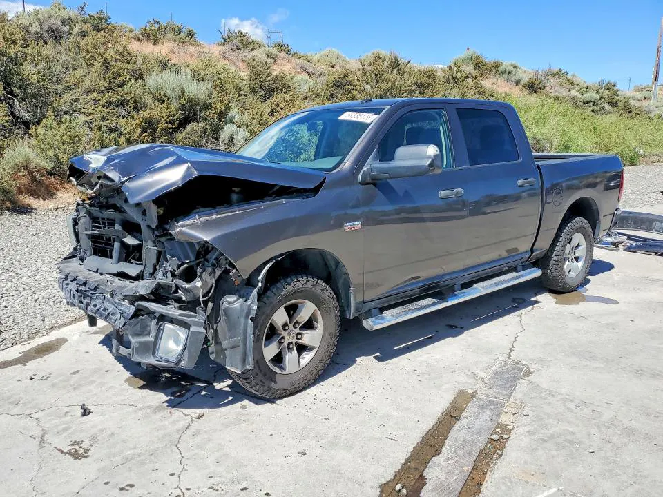 2017 RAM 1500 VIN 3C6RR7KT1HG582492 фото 1