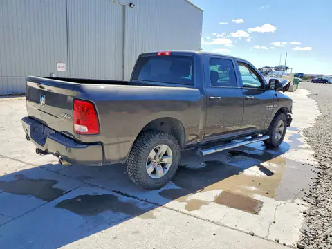 2017 RAM 1500 VIN 3C6RR7KT1HG582492 фото 3