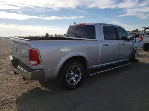 2017 RAM 1500 VIN 1C6RR7VT1HS844581 фото 3