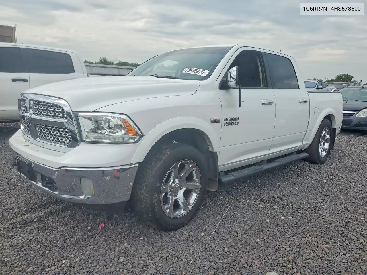2017 Ram 1500 Laramie VIN 1C6RR7NT4HS573600 фото 1
