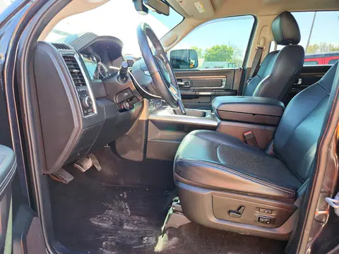 2017 Ram 1500 Laramie VIN 1C6RR7NT3HS746152 фото 7
