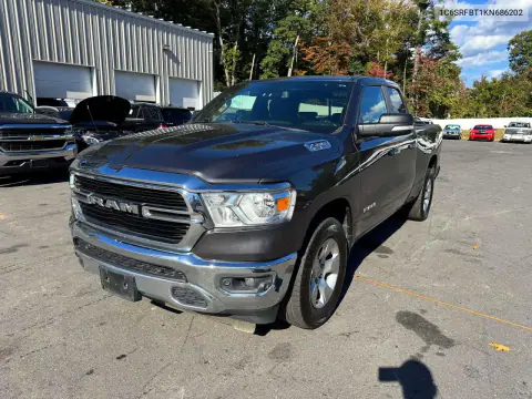 1C6SRFBT1KN686202 — 2019 RAM 1500, Мелкие вмятины и царапины, фото до ремонта