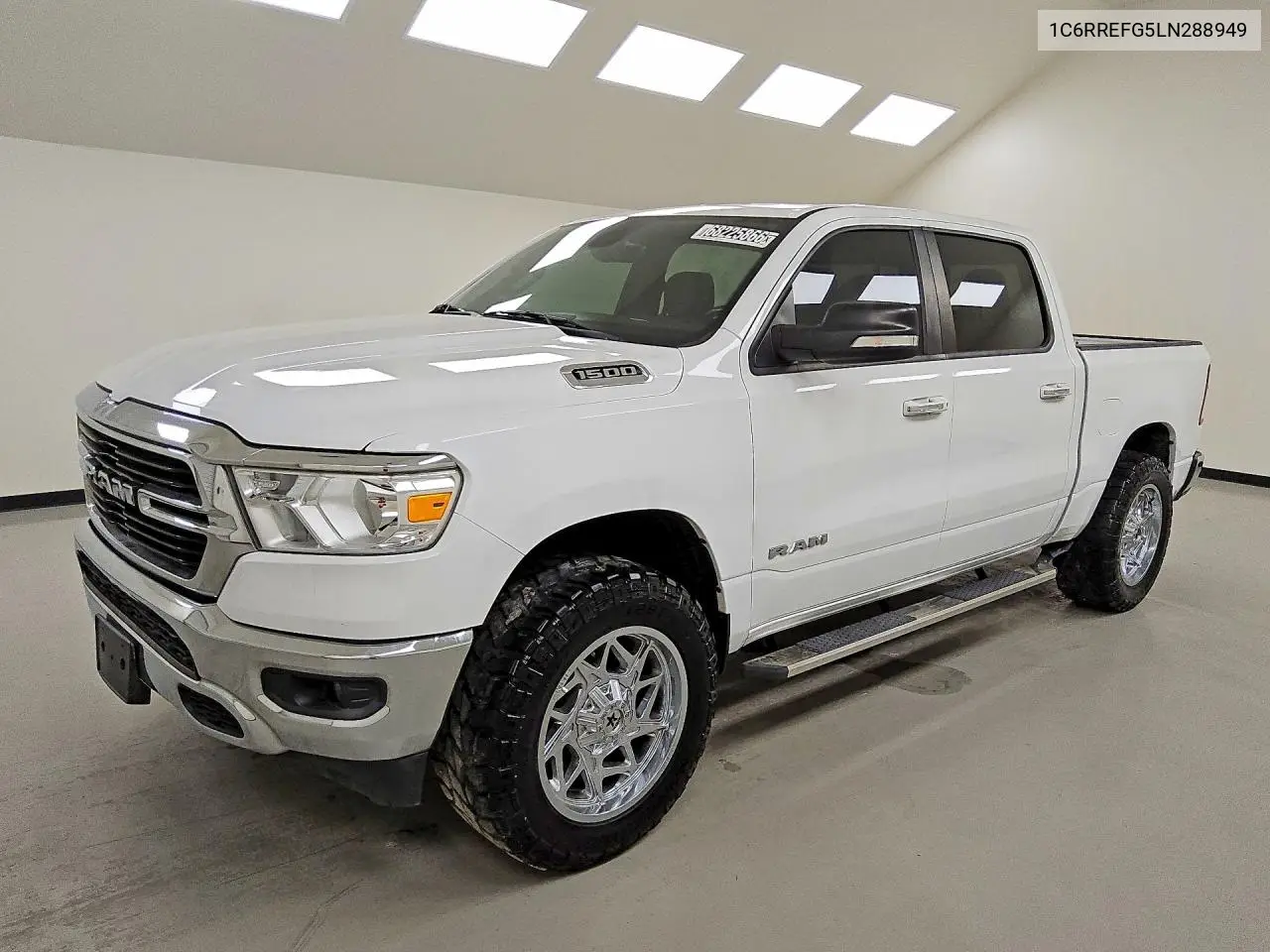 1C6RREFG5LN288949 RAM 1500 2020 — повреждение Механические повреждения, фото до ремонта