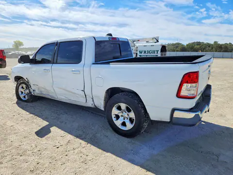2021 RAM 1500 VIN 1C6SRFFT0MN701768 фото 2