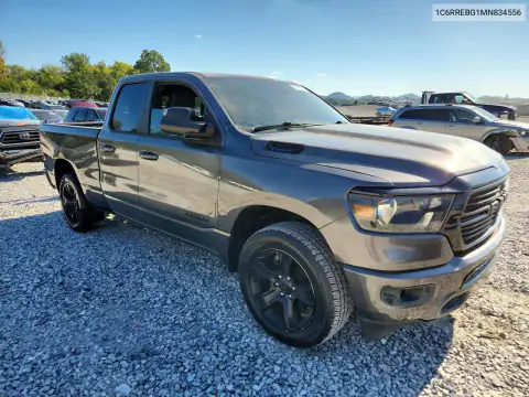1C6RREBG1MN834556 — 2021 RAM 1500, фото 4 с аукциона Copart, Мелкие вмятины и царапины