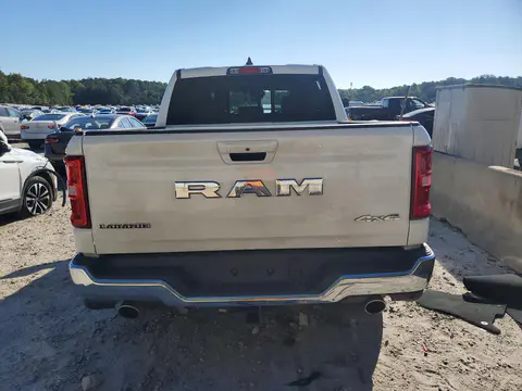 2026 Ram 1500 Laramie VIN 3C6SRFJP2T4175131 фото 6