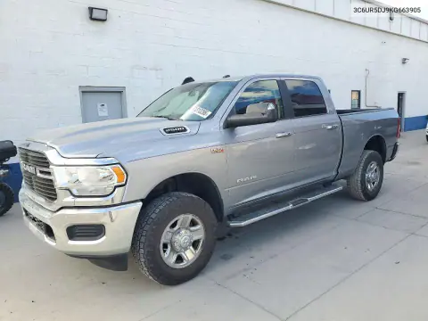 3C6UR5DJ9KG663905 — 2019 RAM 2500, Град, фото до ремонта