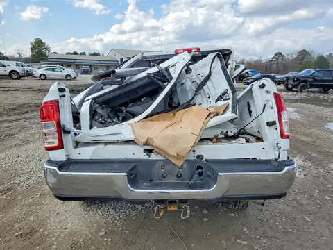 3C6UR5CL1LG217963 — 2020 RAM 2500, Повреждения со всех сторон, фото до ремонта