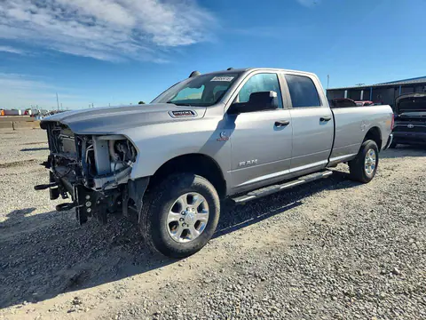 3C6UR5JL3NG316905 — 2022 RAM 2500, Передняя часть (Front End), фото до ремонта