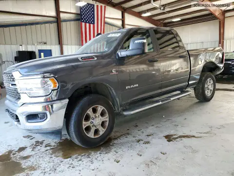 3C6UR5DL1RG338340 — 2024 RAM 2500, Сторона, фото до ремонта