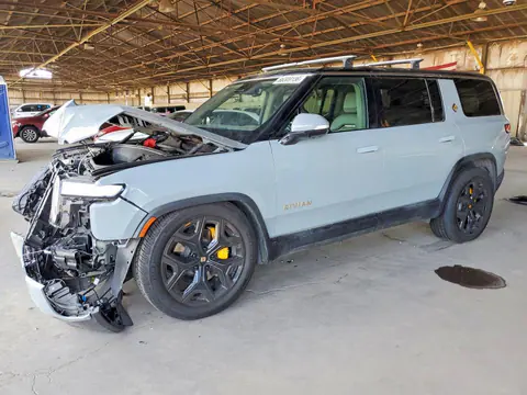 7PDSGABA5PN004549 — 2023 Rivian R1S, Передняя часть (Front End), фото до ремонта