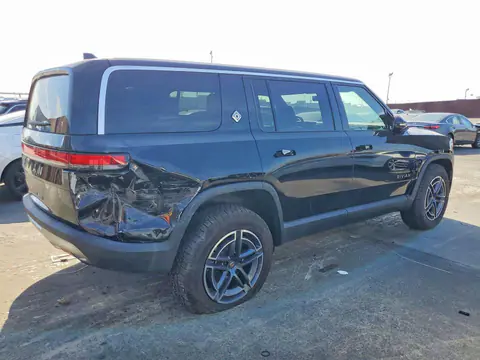 2026 Rivian R1s VIN 7PDSGGBA8TN078142 фото 3