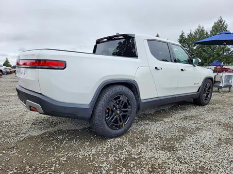 2023 Rivian r1t VIN 7FCTGAAA9PN019398 фото 3