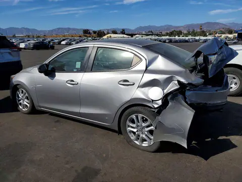 2016 Scion IA VIN 3MYDLBZV2GY107068 фото 2