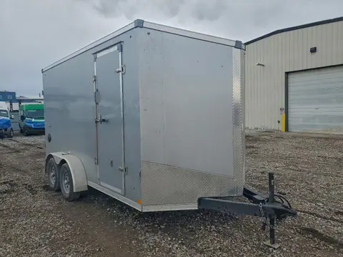 52LBE1420SE101311 — 2025 Stealth Trailer, Мелкие вмятины и царапины (Minor Dent/Scratches), фото до ремонта