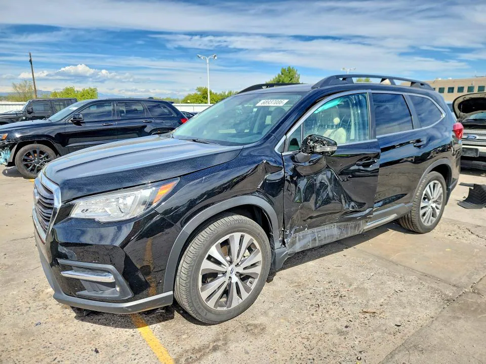 2021 Subaru Ascent VIN 4S4WMAMD1M3443761 фото 1
