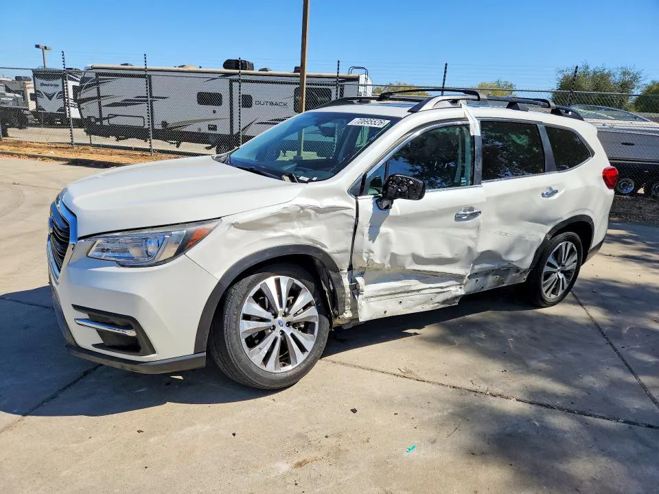 2021 Subaru Ascent VIN 4S4WMARD3M3424069 фото 1