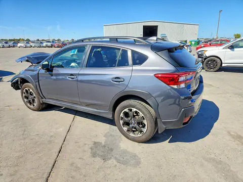2022 Subaru Crosstrek VIN JF2GTAPCXN8241697 фото 2