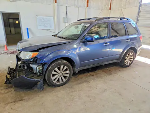 JF2SHBDC7CH412988 — 2012 Subaru Forester, Передняя часть, фото до ремонта