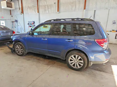2012 Subaru Forester 2.5X Premium VIN JF2SHBDC7CH412988 фото 2