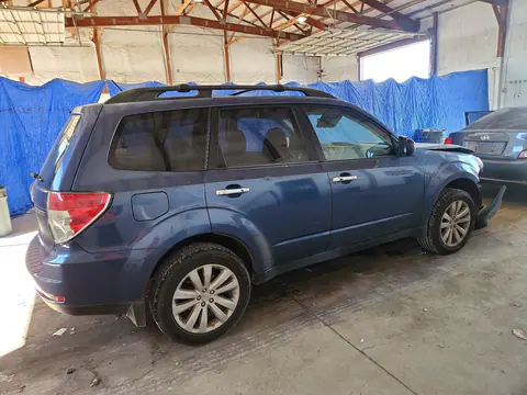 2012 Subaru Forester 2.5X Premium VIN JF2SHBDC7CH412988 фото 3
