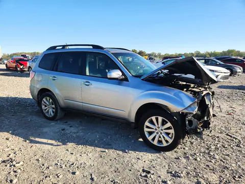 2012 Subaru Forester 2.5X Premium VIN JF2SHBDC7CH432917 фото 4