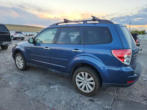 2012 Subaru Forester 2.5X Premium VIN JF2SHADC1CH417503 фото 2