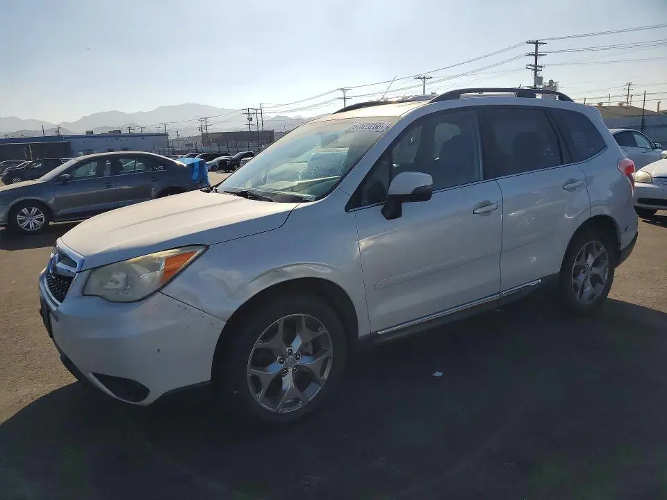 JF2SJAWC3FH418755 Subaru Forester 2015 — повреждение Мелкие вмятины и царапины, фото до ремонта