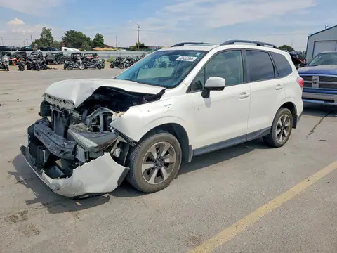 JF2SJAEC3HH403824 — 2017 Subaru Forester, Передняя часть (Front End), фото до ремонта