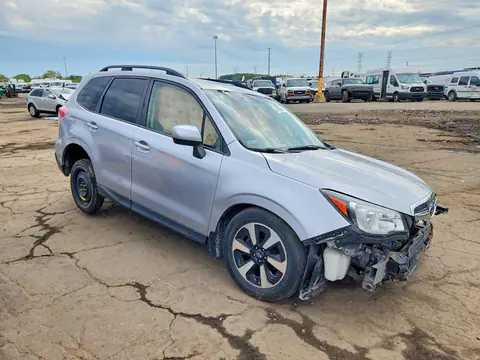 2017 SUBARU FORESTER VIN JF2SJAEC3HH477860 фото 4