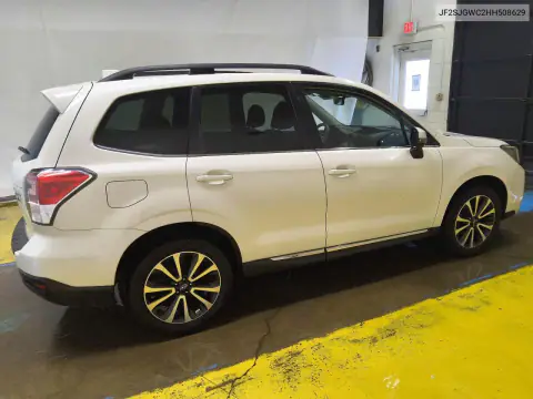 JF2SJGWC2HH508629 — 2017 Subaru Forester, фото 3 с аукциона Copart 15.10.2026, Механические повреждения