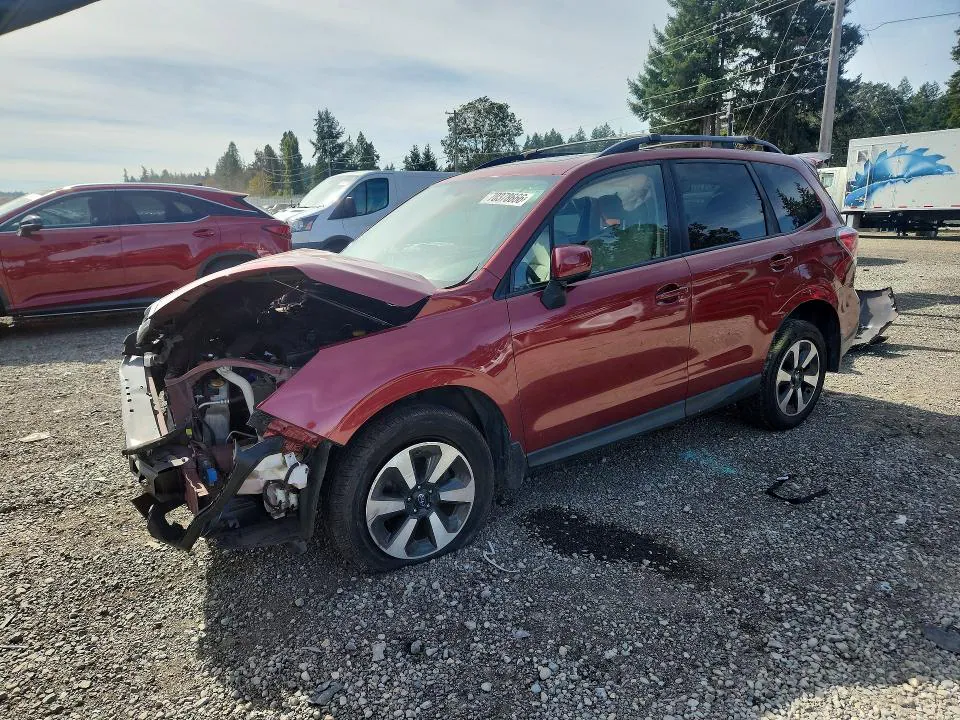 2017 Subaru Forester VIN JF2SJAEC8HH405651 фото 1