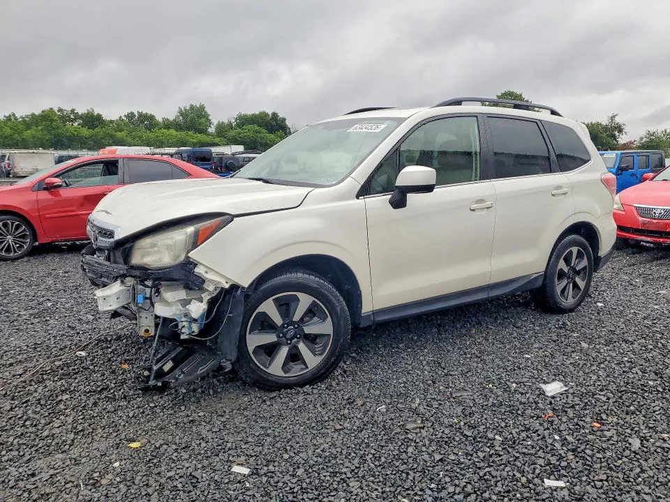 2018 SUBARU FORESTER VIN JF2SJAJC2JH572888 фото 1