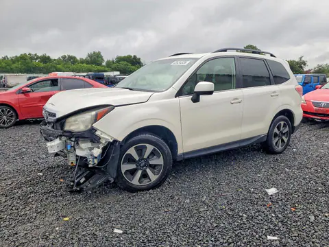 JF2SJAJC2JH572888 — 2018 Subaru Forester, Передняя часть (Front End), фото до ремонта