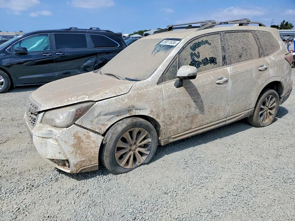 2018 Subaru Forester VIN JF2SJGWCXJH579650 фото 1