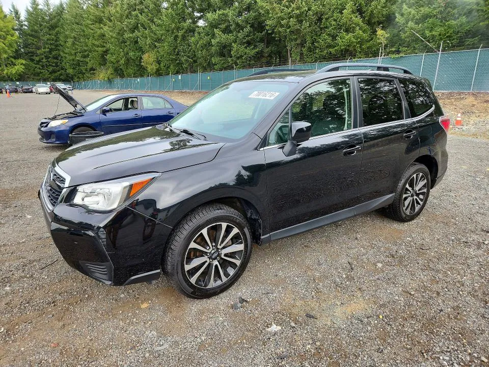 2018 Subaru Forester VIN JF2SJGECXJH461082 фото 1